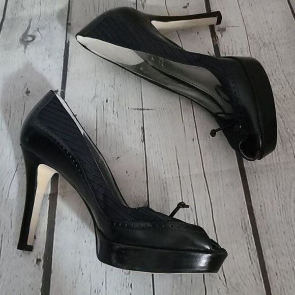 Marc Fisher Navy & Black Striped Bow Heels - Picture 4 of 13